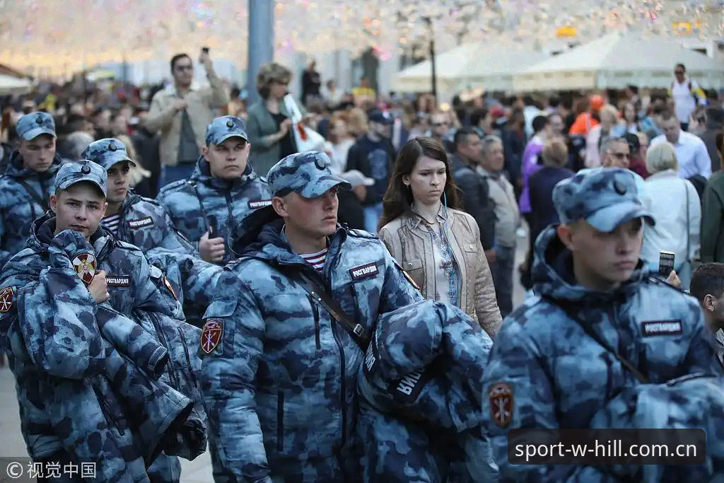 从40人到3人：世界杯安保策略转向，威廉体育官网深度追踪英警员赴美动态